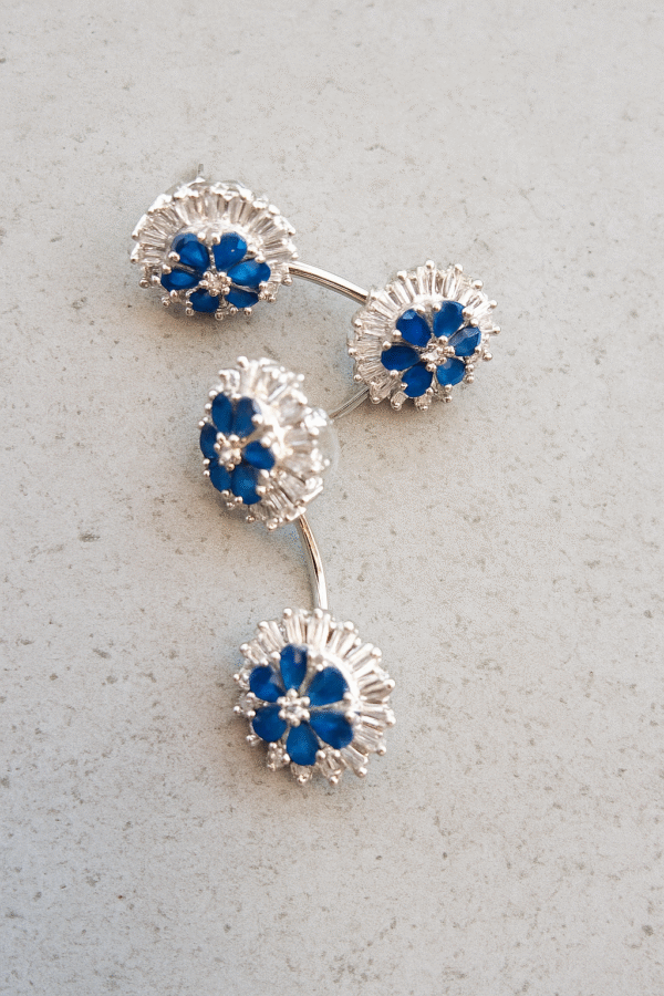 Elegant Blue Floral Stud Earrings - ERNG004